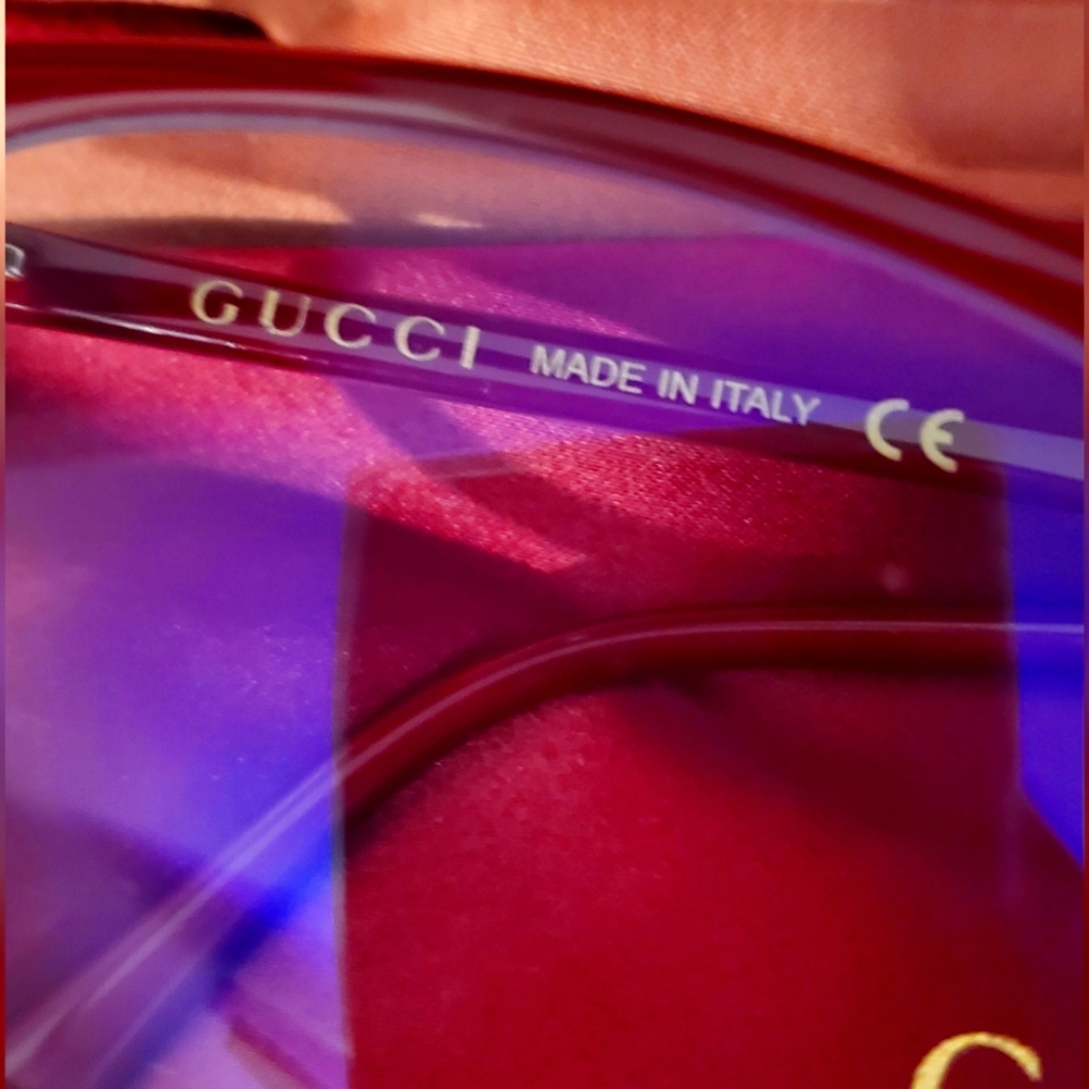 Gucci burgundy eyeglasses 😍 - Picture 3 of 12